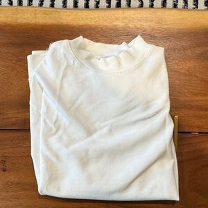 Zara White Crewneck Sweater